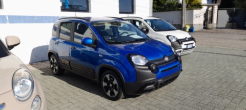 FIAT PANDA HYBRID PANDINA km0 AUTOGARASCIA VANZAGHELLO  