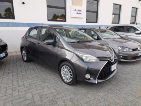 TOYOTA YARIS HYBRID ACTIVE - Usato pronta consegna - Autogarascia Vanzaghello  